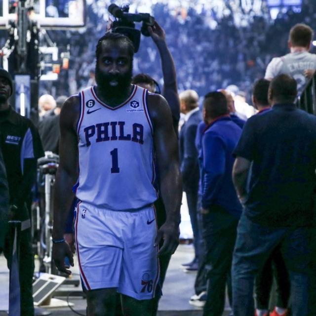 英雄联盟赛事官网直播中心-两周训练营只打一场对抗赛 哈登继续无声对抗76人